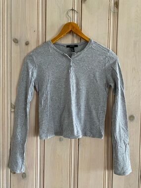Forever 21 Light Gray Buttoned Henley Crop Top